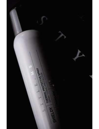 Protege del planchado y proporciona hidratación al pelo