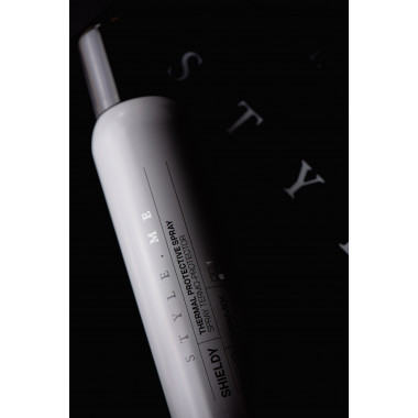 Protege del planchado y proporciona hidratación al pelo